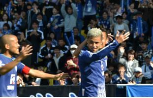アビスパ、今季最後のホーム戦を勝利～熊本に1-0 　