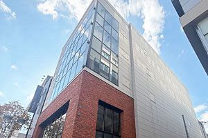 レーサム、天神西通りのテナントビルを取得