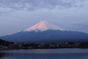 中国東北部と北朝鮮で活発化する火山活動：富士山の噴火も（1）