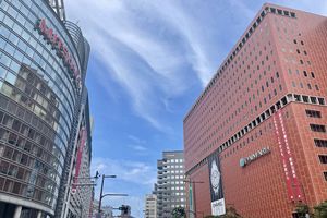 百貨店業界の静かな復活、7カ月ぶりプラス転換が示す構造変化