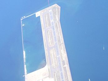 国際定期便就航で150万人空港に！～北九州空港