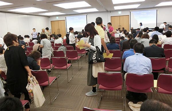 CSW勝部麗子さんと大阪府豊中市社会福祉協議会（前）