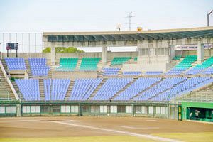 春日公園野球場の改修工事、広田建創が落札